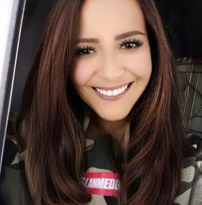 Meet your Posher, Norma